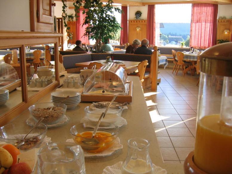 Hotel Pension Sonnenuhr Tauplitz Dış mekan fotoğraf